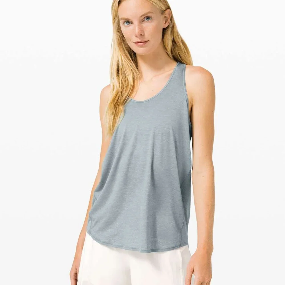 Lululemon Essential Tank *Pleated Blue Cast Size 10 - Picture 4 of 9